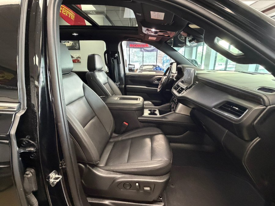 Used 2022 Chevrolet Suburban LT w/ LT Signature Plus Package AWD/4WD image 58