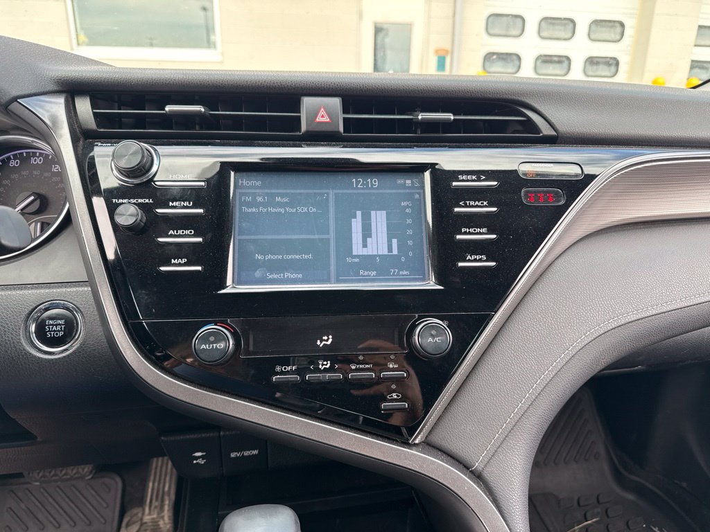 Used 2019 Toyota Camry SE w/ Convenience Package FWD image 13