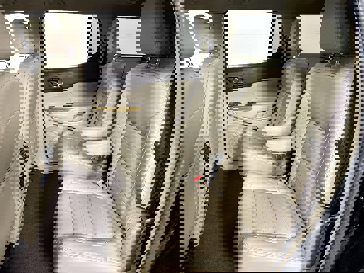 Used 2018 GMC Acadia Denali w/ Technology Package image 31