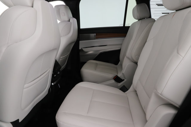 Used 2026 Cadillac Vistiq Sport w/ LPO, Floor Liner Package AWD/4WD image 25