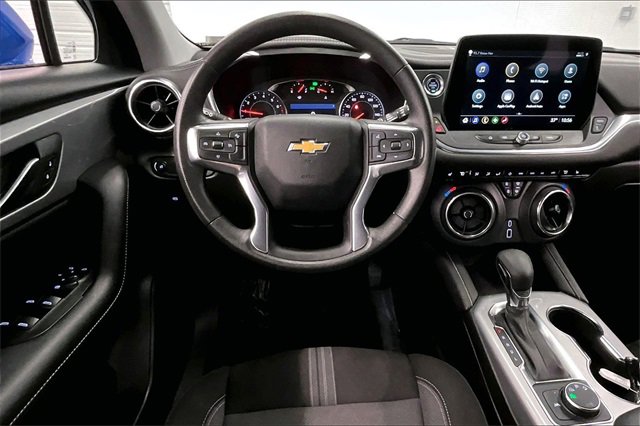 Used 2025 Chevrolet Blazer LT image 5
