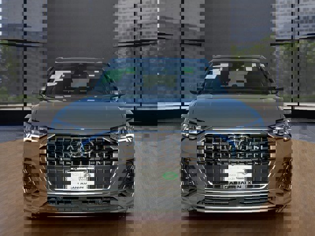 Used 2025 Audi Q3 2.0T Premium image 11