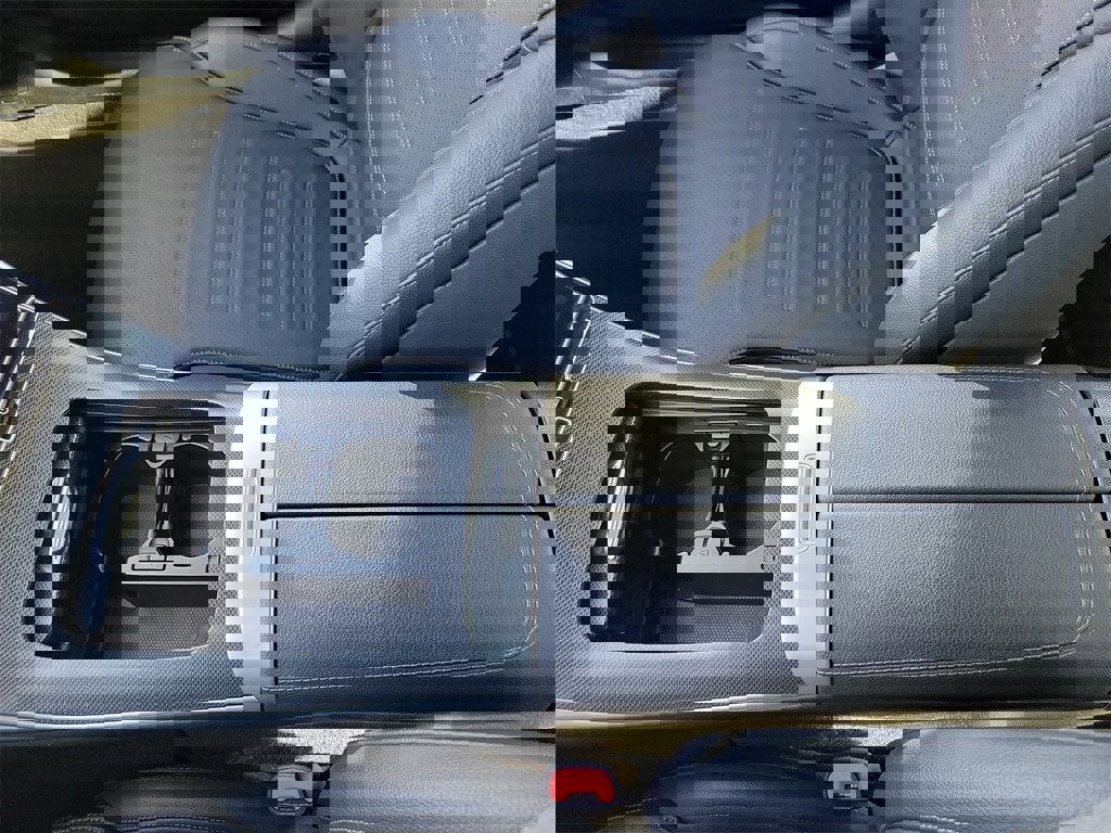 Used 2024 Mercedes-Benz C 300 4MATIC Sedan image 22