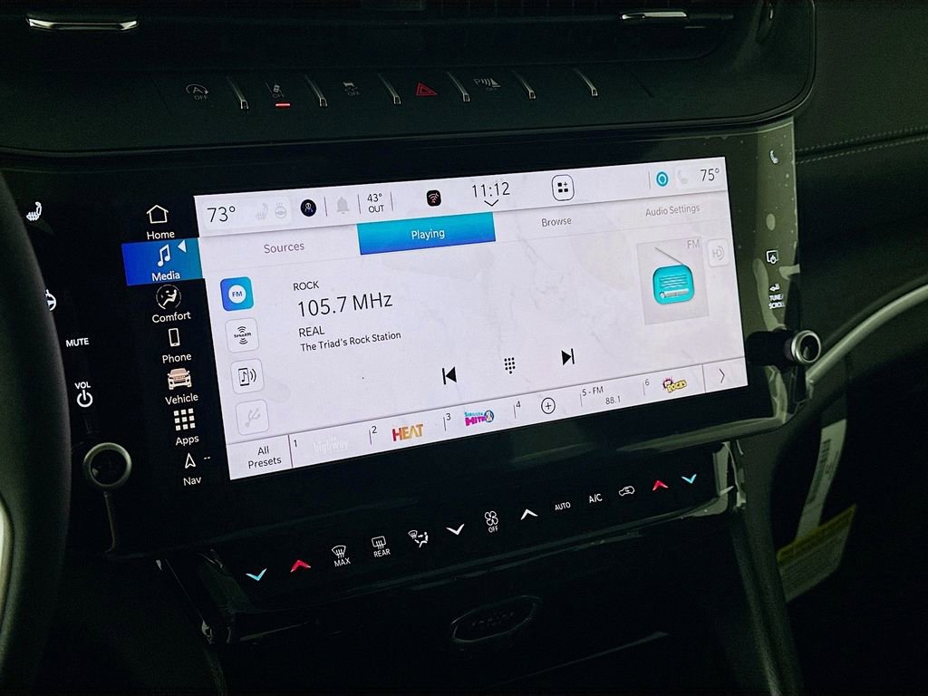 New 2026 Jeep Grand Cherokee Altitude AWD/4WD image 13