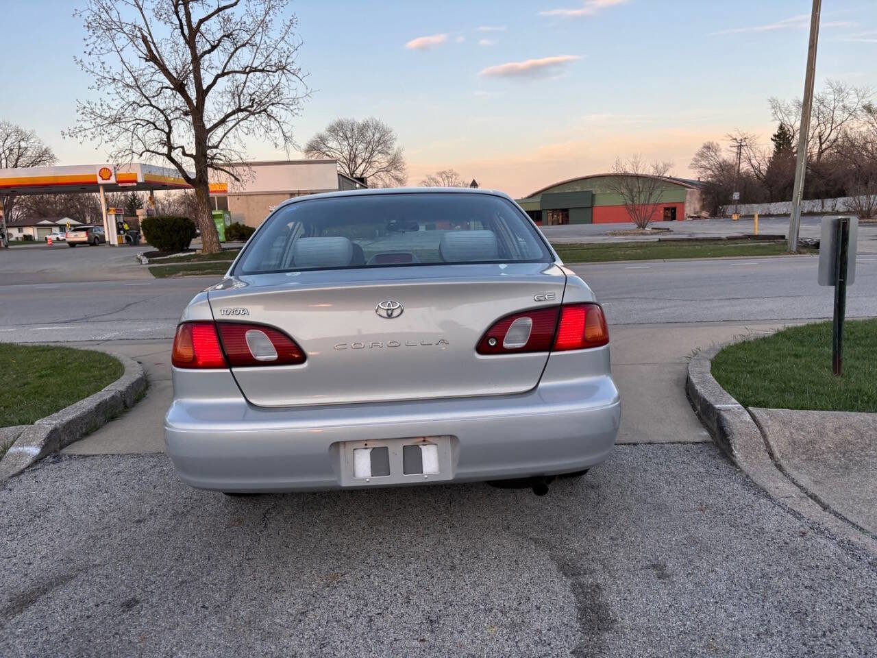 Used 2000 Toyota Corolla VE image 12