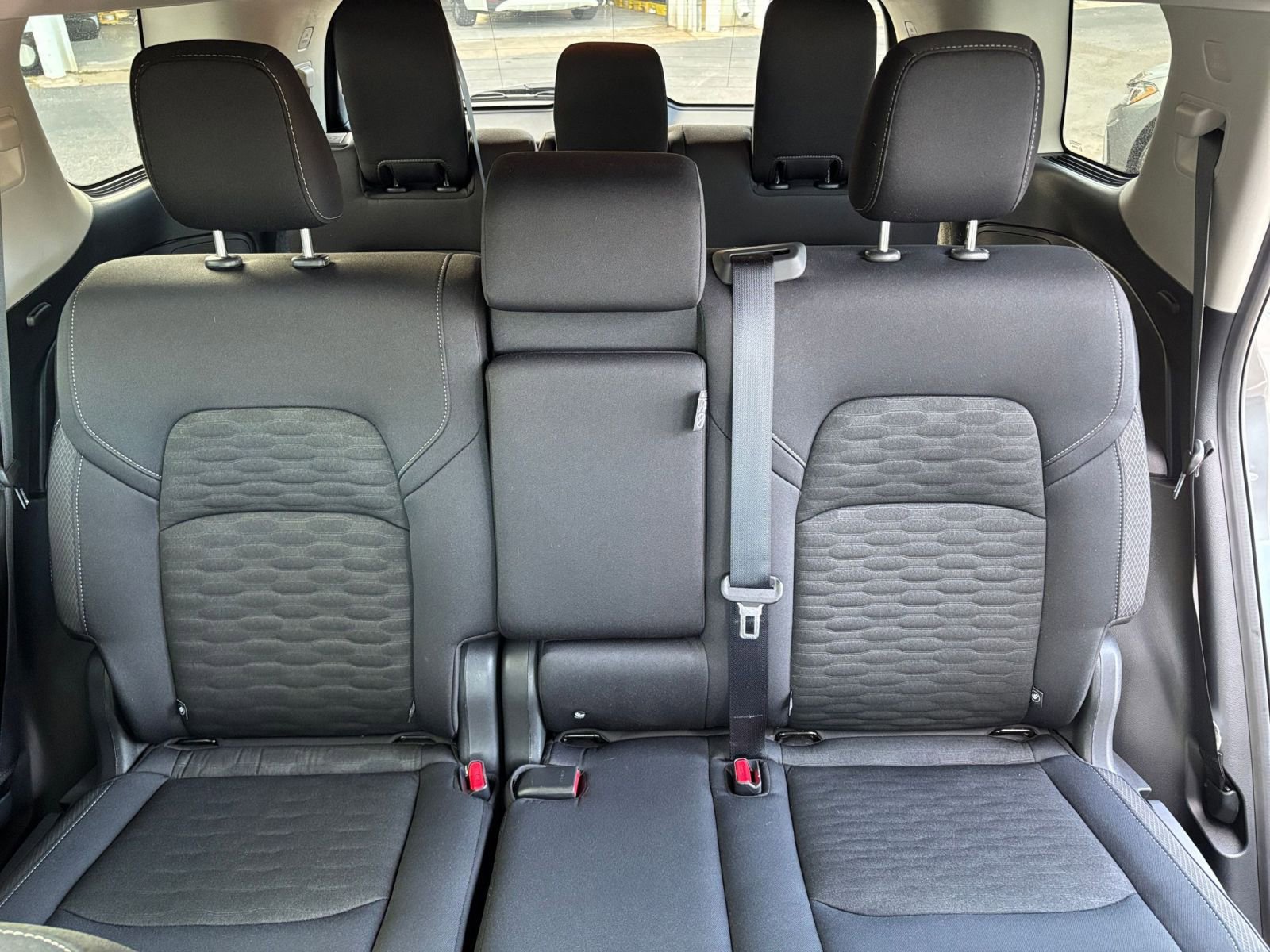 Used 2025 Nissan Pathfinder SV image 33