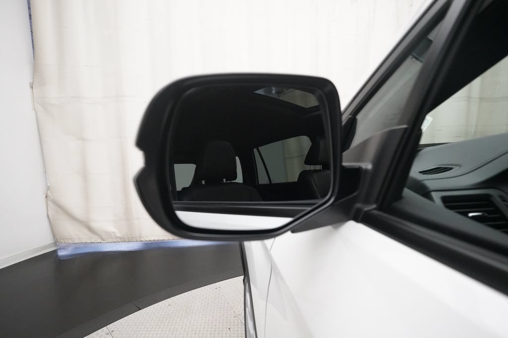 Certified 2025 Honda Passport EX-L image 25