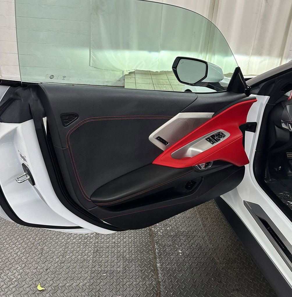 Used 2022 Chevrolet Corvette Stingray Preferred Cpe w/ Z51 Performance Package image 9