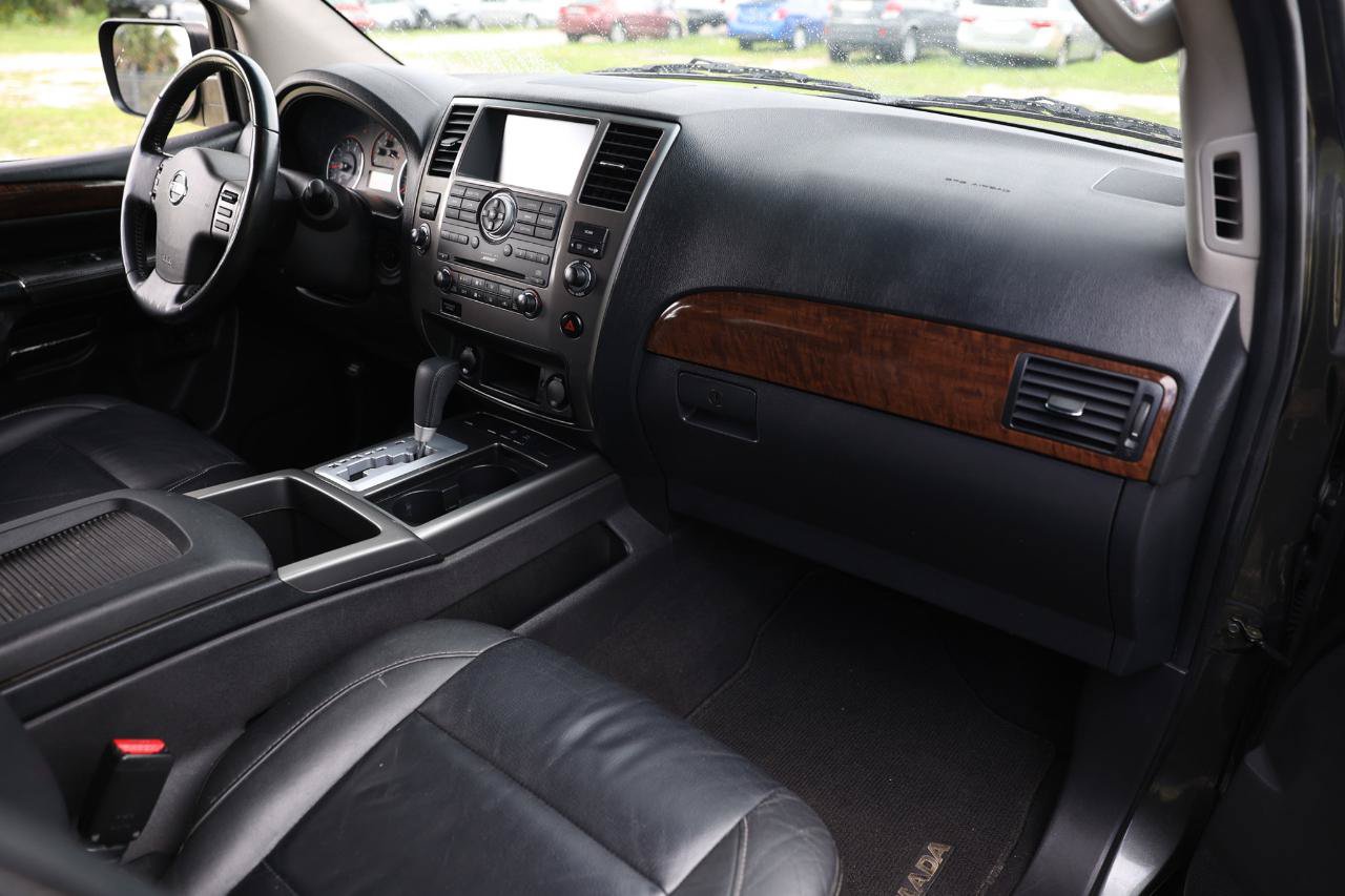 Used 2010 Nissan Armada Titanium RWD image 18