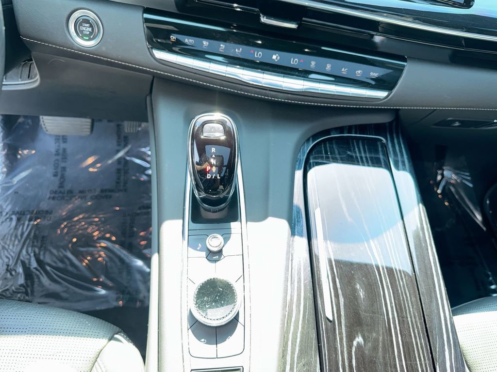 Used 2023 Cadillac Escalade ESV Sport w/ Touring Package RWD image 23