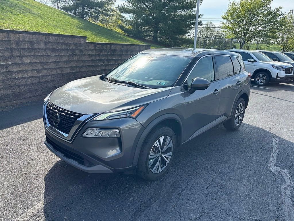 Used 2021 Nissan Rogue SV AWD/4WD image 3