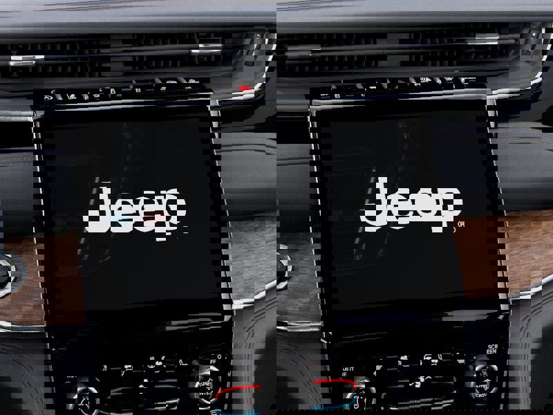 New 2025 Jeep Grand Cherokee Summit image 34