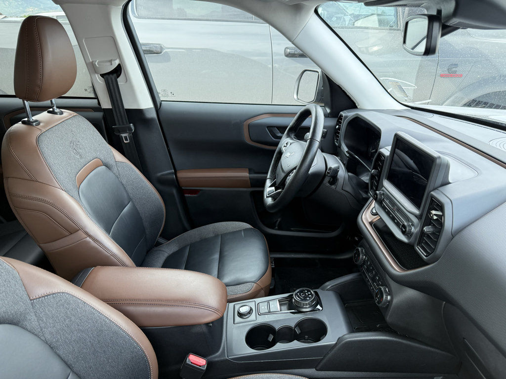 Used 2023 Ford Bronco Sport Outer Banks w/ Tech Package AWD/4WD image 9