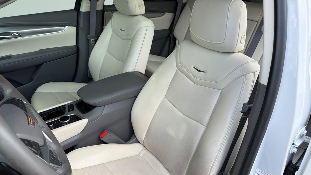 Used 2021 Cadillac XT5 Premium Luxury FWD image 31