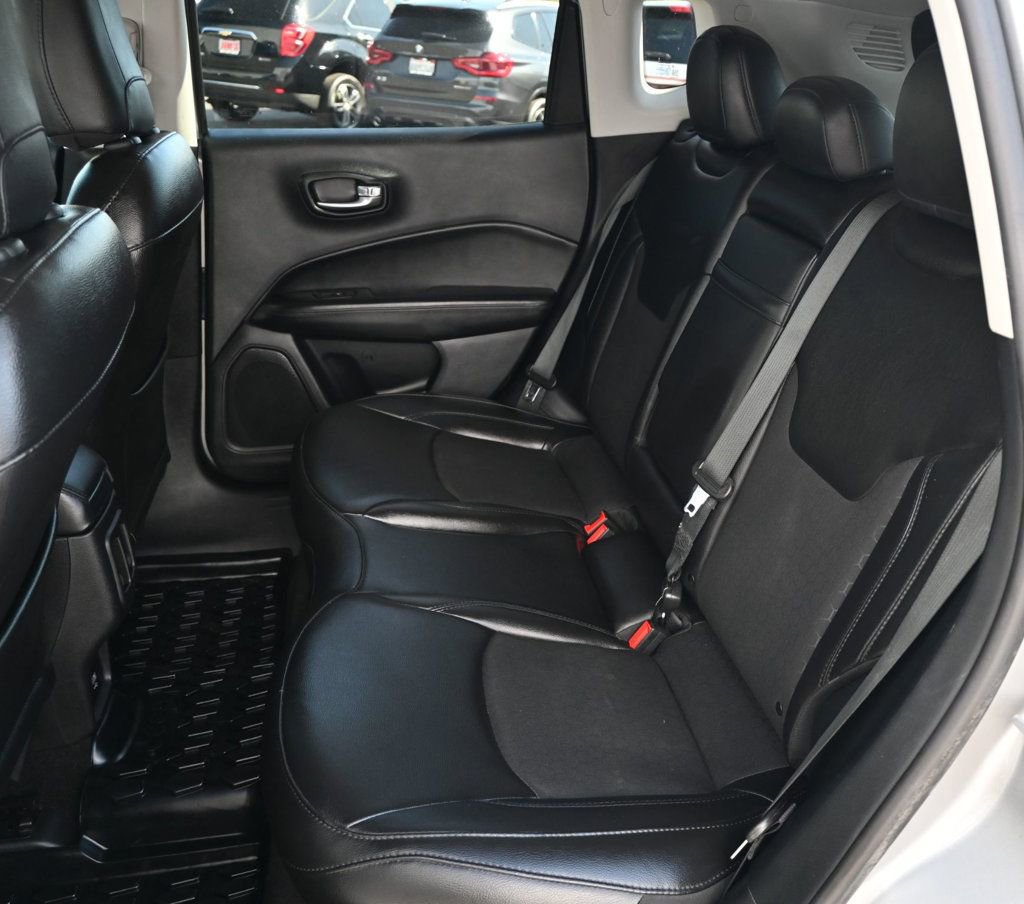 Used 2020 Jeep Compass Latitude FWD image 15