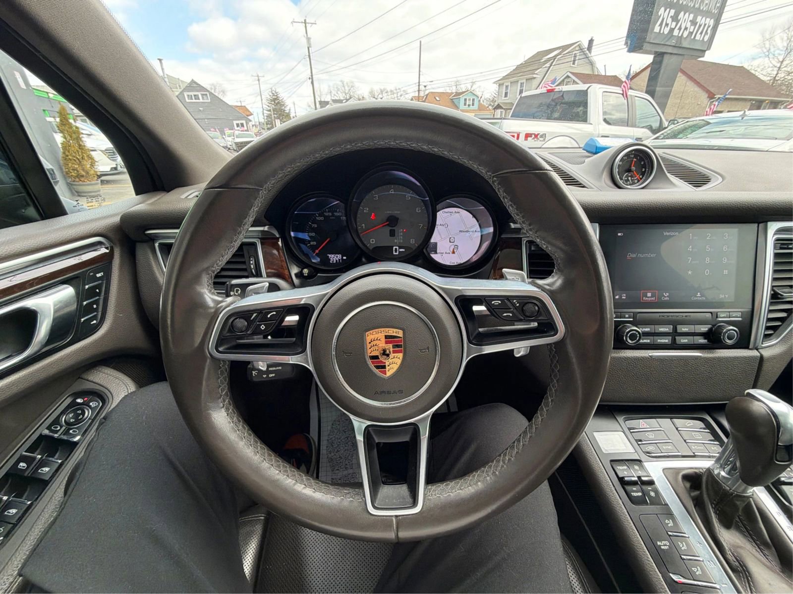 Used 2017 Porsche Macan S image 17