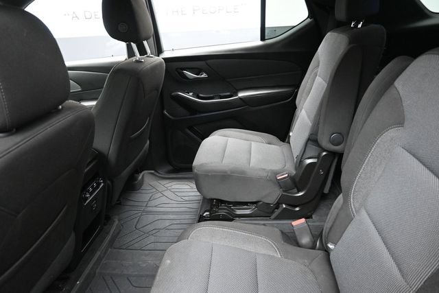 Used 2023 Chevrolet Traverse LT FWD image 24