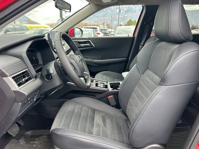 Used 2025 Mitsubishi Outlander SE AWD/4WD image 28