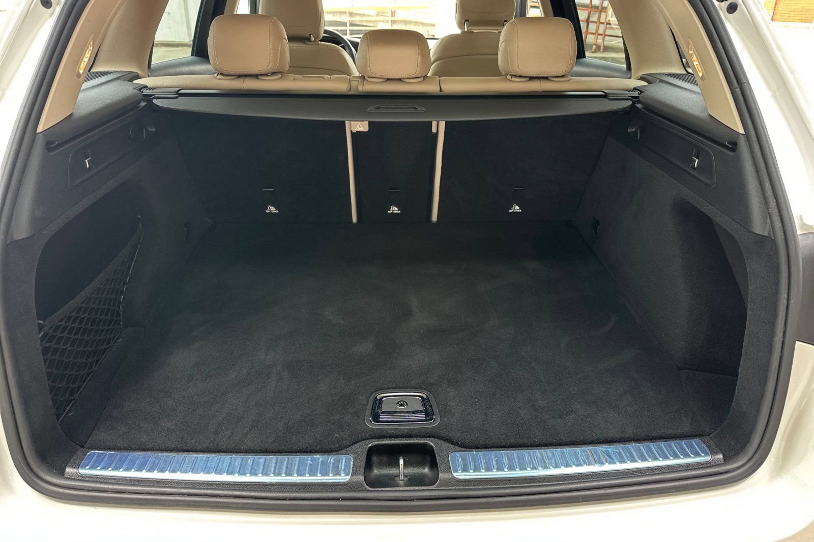 Used 2021 Mercedes-Benz GLC 300 4MATIC image 19