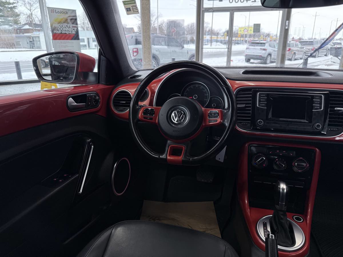 Used 2017 Volkswagen Beetle 1.8T Classic image 31