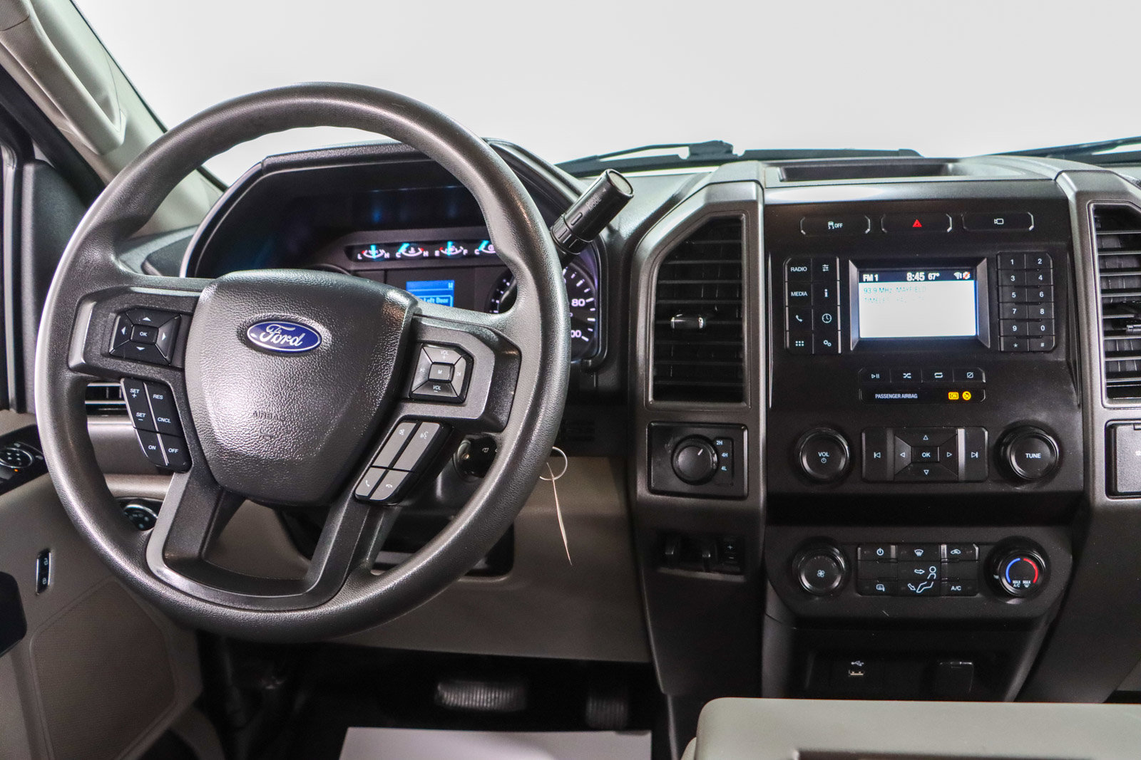 Used 2022 Ford F250 XL w/ Power Equipment Group AWD/4WD image 18