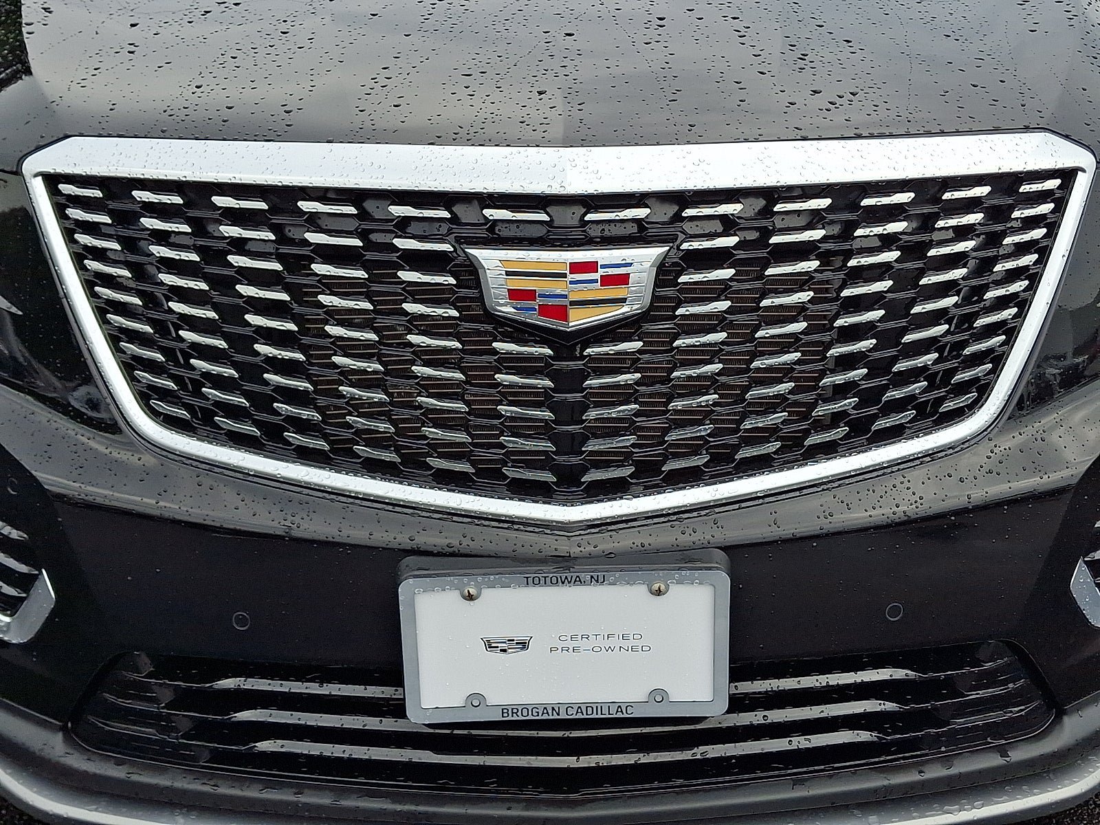 Certified 2024 Cadillac XT5 Premium Luxury w/ LPO, Floor Liner Package AWD/4WD image 9