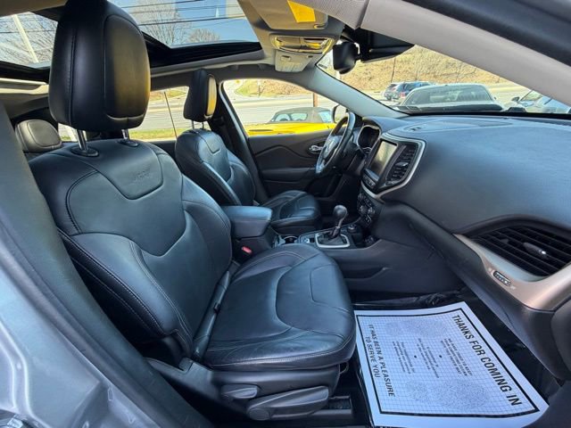 Used 2015 Jeep Cherokee Limited w/ Technology Group image 37