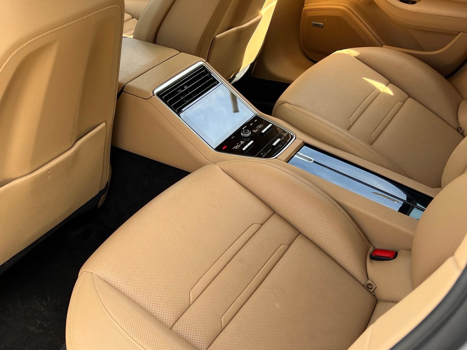 Certified 2020 Porsche Panamera 4 AWD/4WD image 20