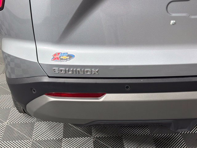 Used 2026 Chevrolet Equinox LT FWD image 8