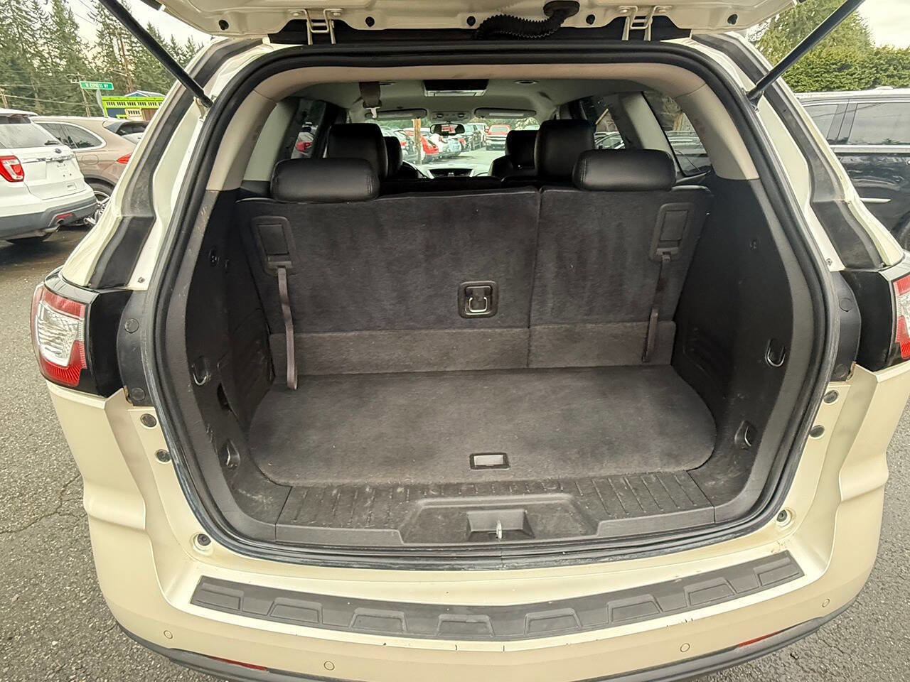 Used 2014 Chevrolet Traverse LT AWD/4WD image 13