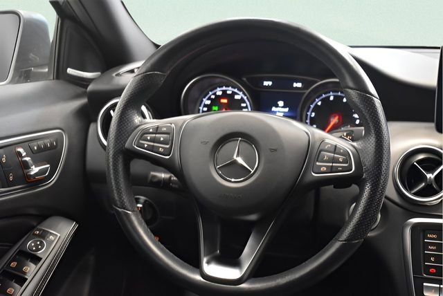 Used 2020 Mercedes-Benz GLA 250 4MATIC image 23