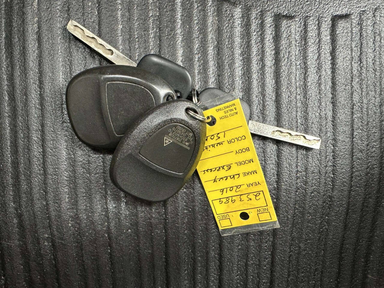 Used 2016 Chevrolet Express 2500 2500 3dr Cargo Van image 30