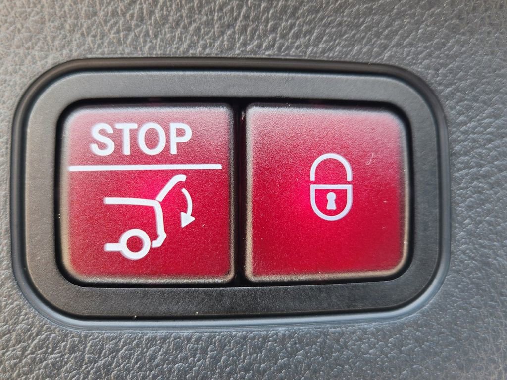 Used 2025 Mercedes-Benz GLA 250 4MATIC image 20