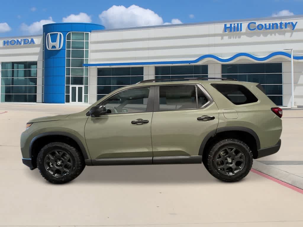 New 2026 Honda Pilot TrailSport image 2