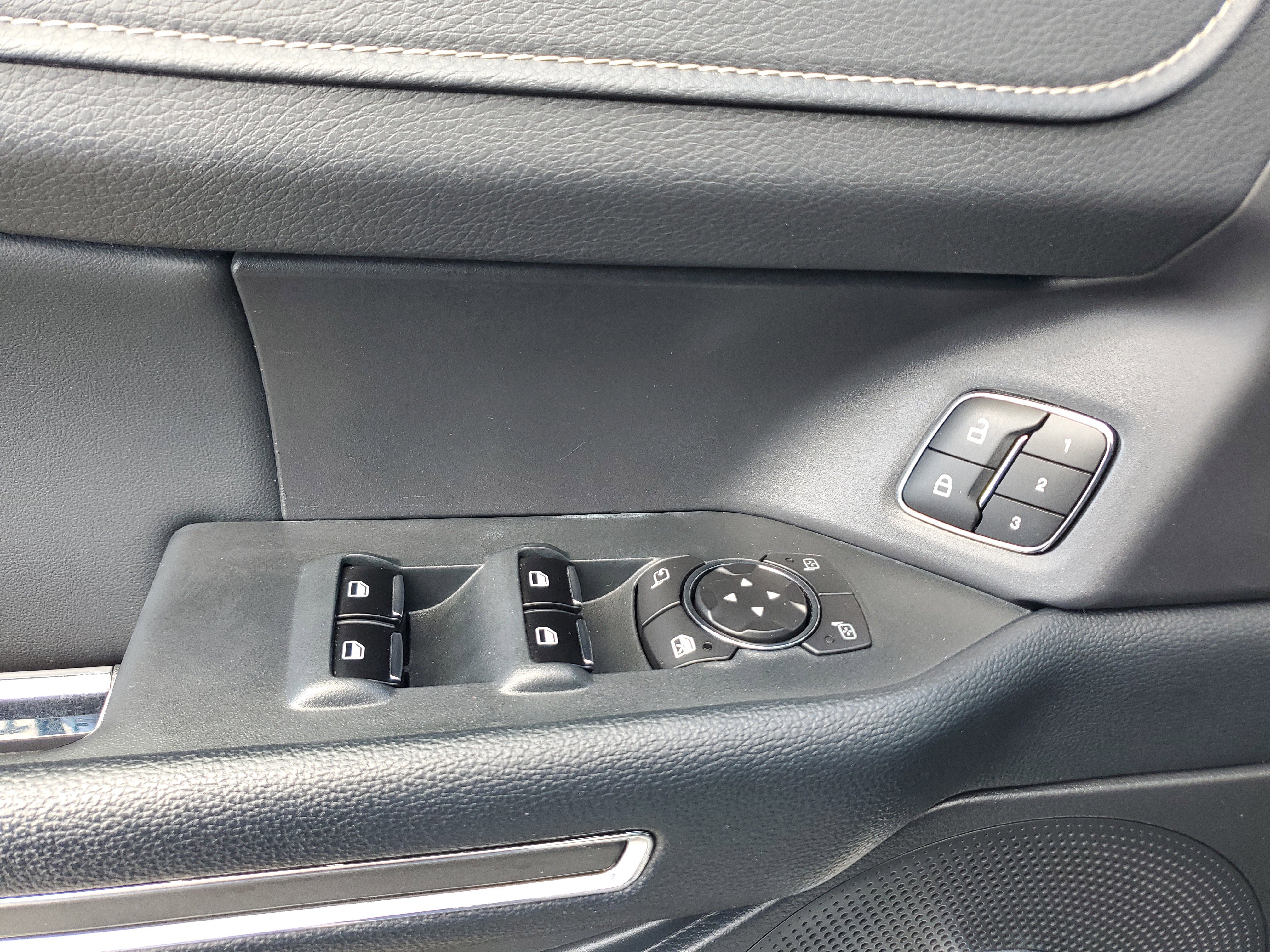 Used 2022 Ford Expedition XLT RWD image 26