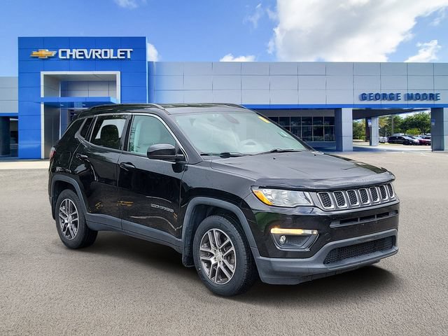 Used 2018 Jeep Compass Latitude w/ Popular Equipment Group FWD image 1