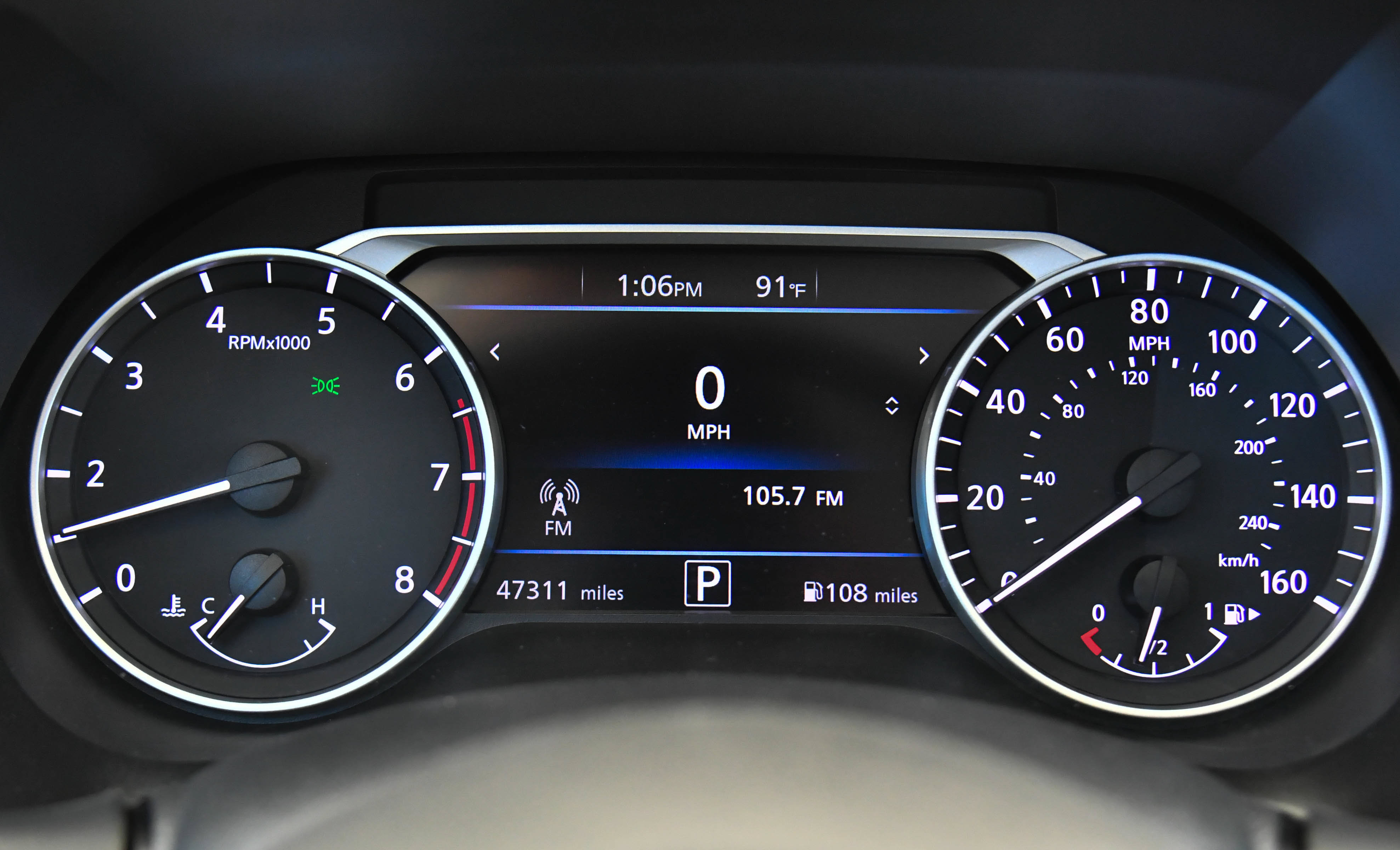 Used 2024 Nissan Sentra SV FWD image 25