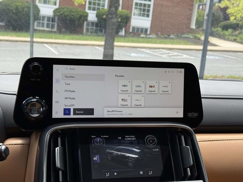 Used 2024 Lexus LX 600 4WD w/ Interior Upgrade Package image 10