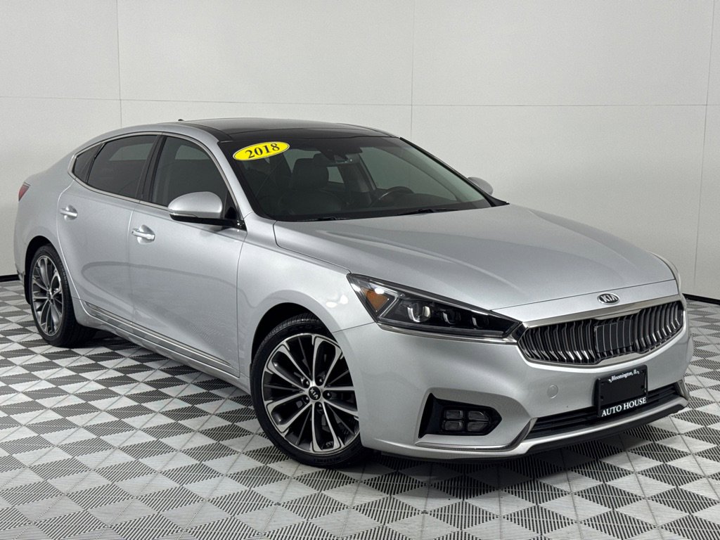 Used 2018 Kia Cadenza Technology image 2