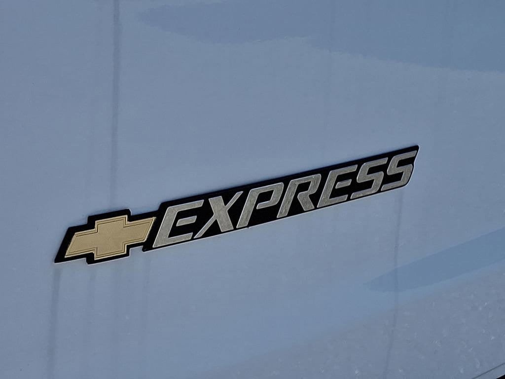 New 2025 Chevrolet Express 3500 WT Van w/ Driver Convenience Package image 19