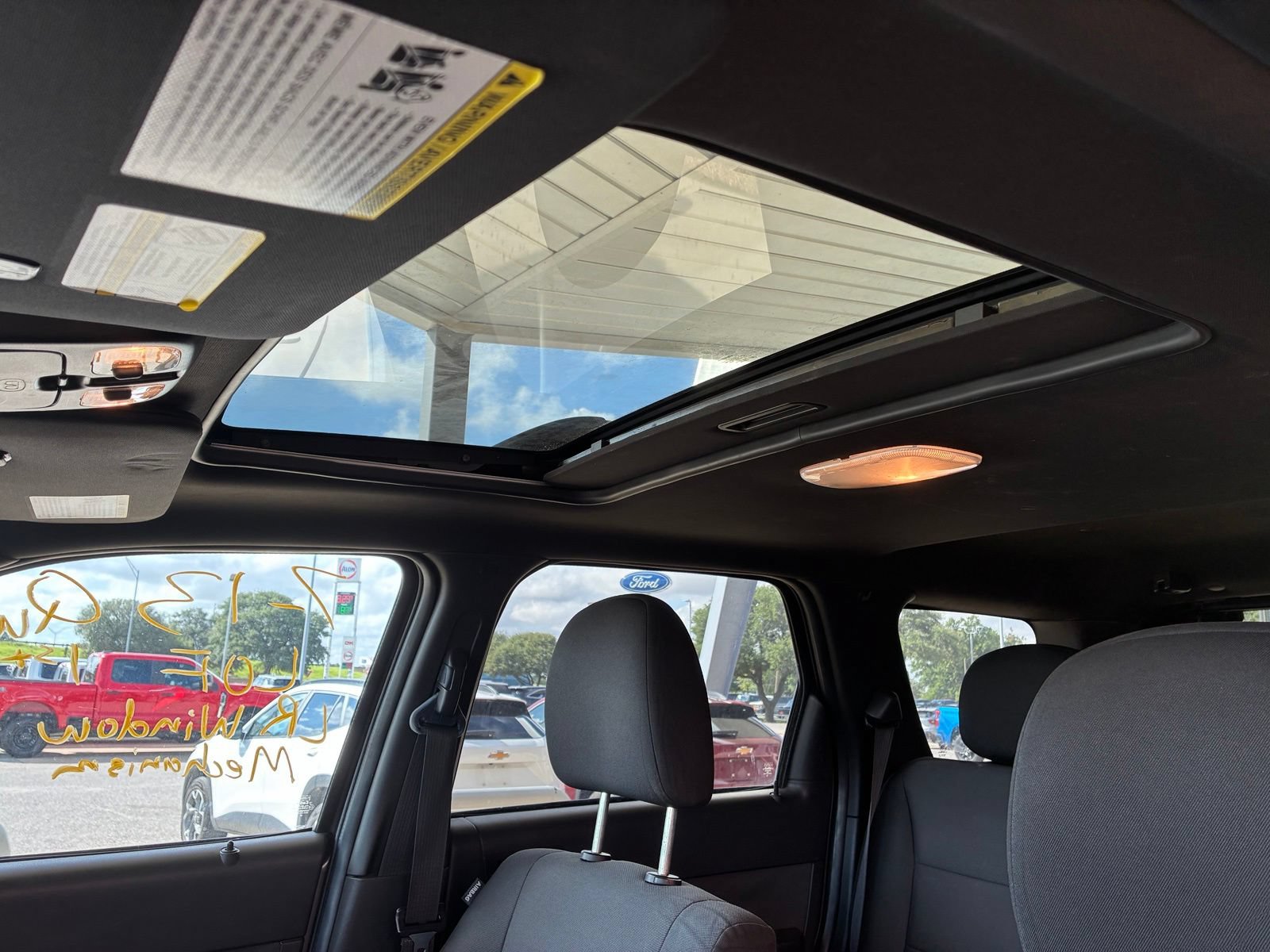 Used 2012 Ford Escape XLT FWD image 6