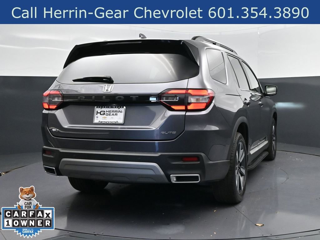Used 2023 Honda Pilot Elite image 7