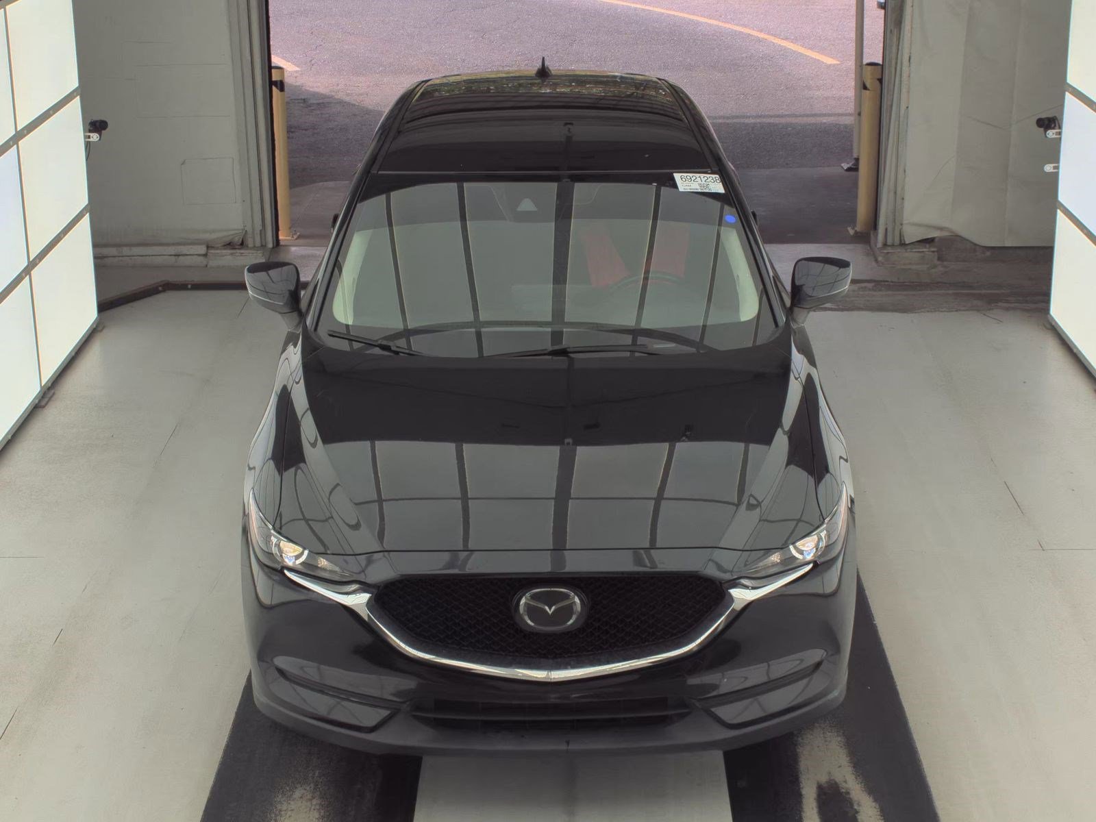 Used 2021 MAZDA CX-5 Touring FWD image 2