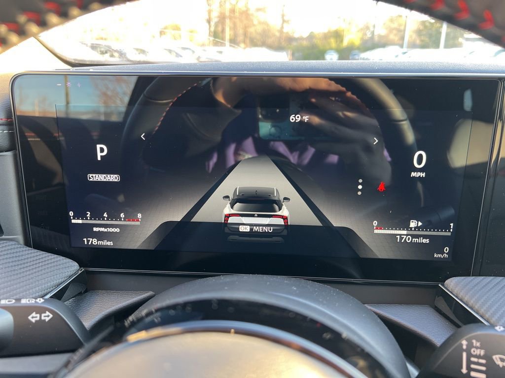 New 2025 Nissan Kicks SR image 15