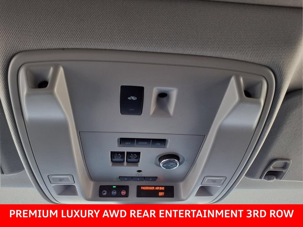 Used 2019 Cadillac Escalade Premium Luxury AWD/4WD image 24