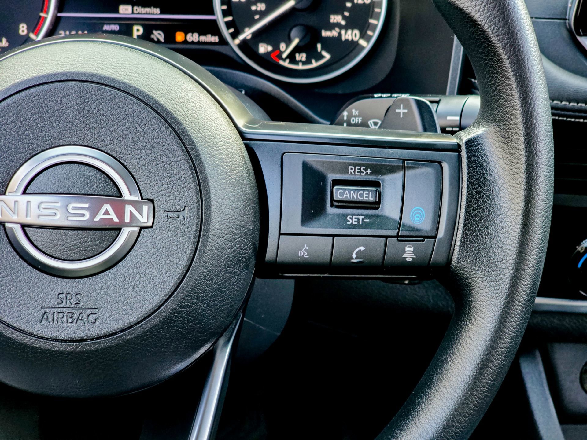 Used 2024 Nissan Rogue SV image 38