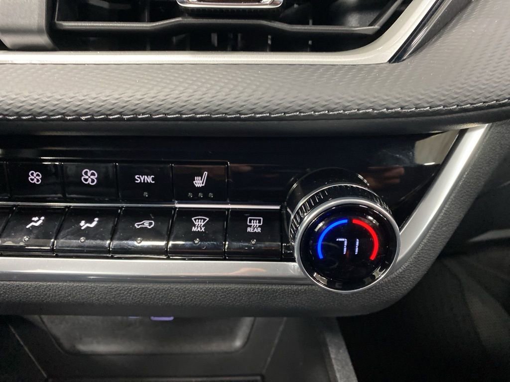 New 2026 Chevrolet Equinox LT w/ Convenience Package II AWD/4WD image 45