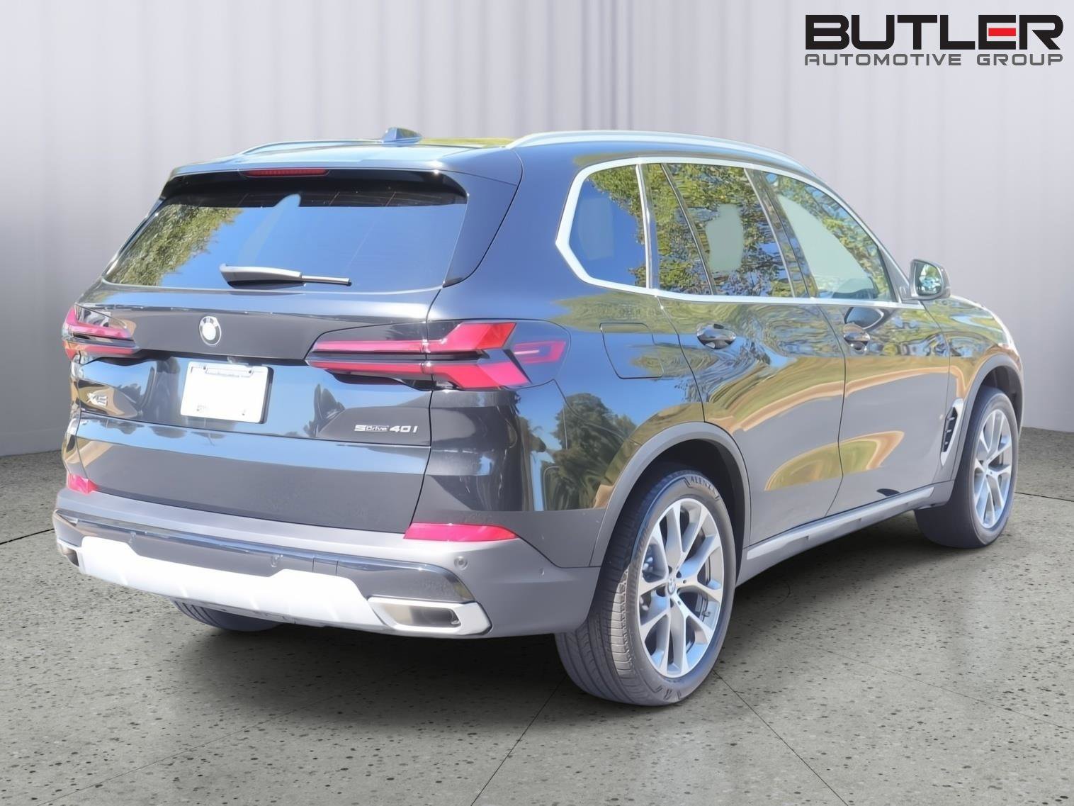Used 2026 BMW X5 sDrive40i image 6