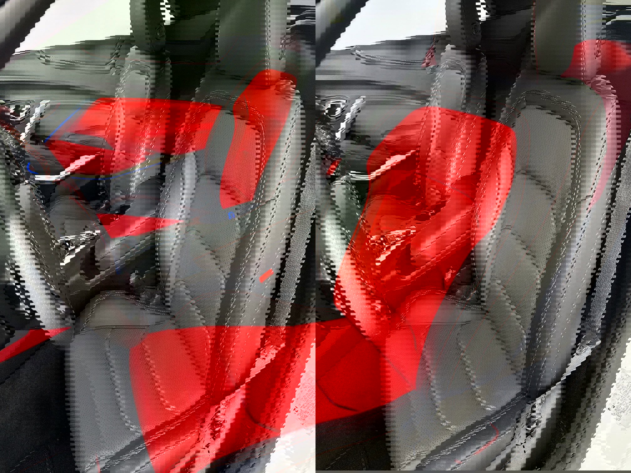 Used 2020 Chevrolet Camaro LT image 19