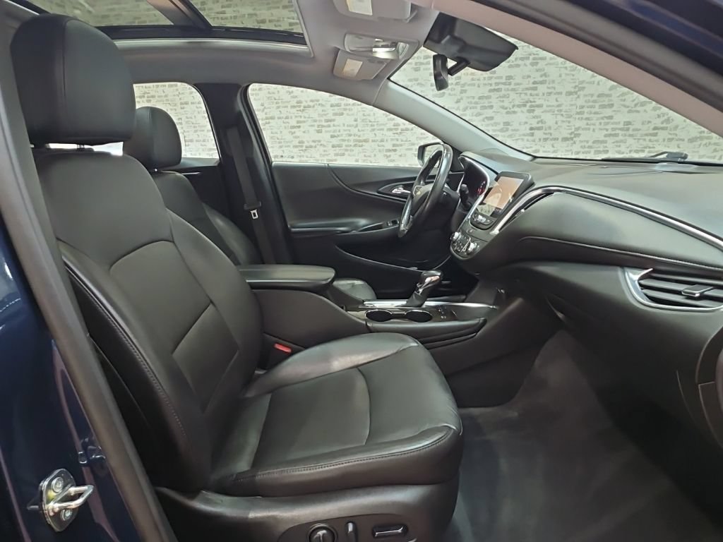 Used 2022 Chevrolet Malibu Premier FWD image 8